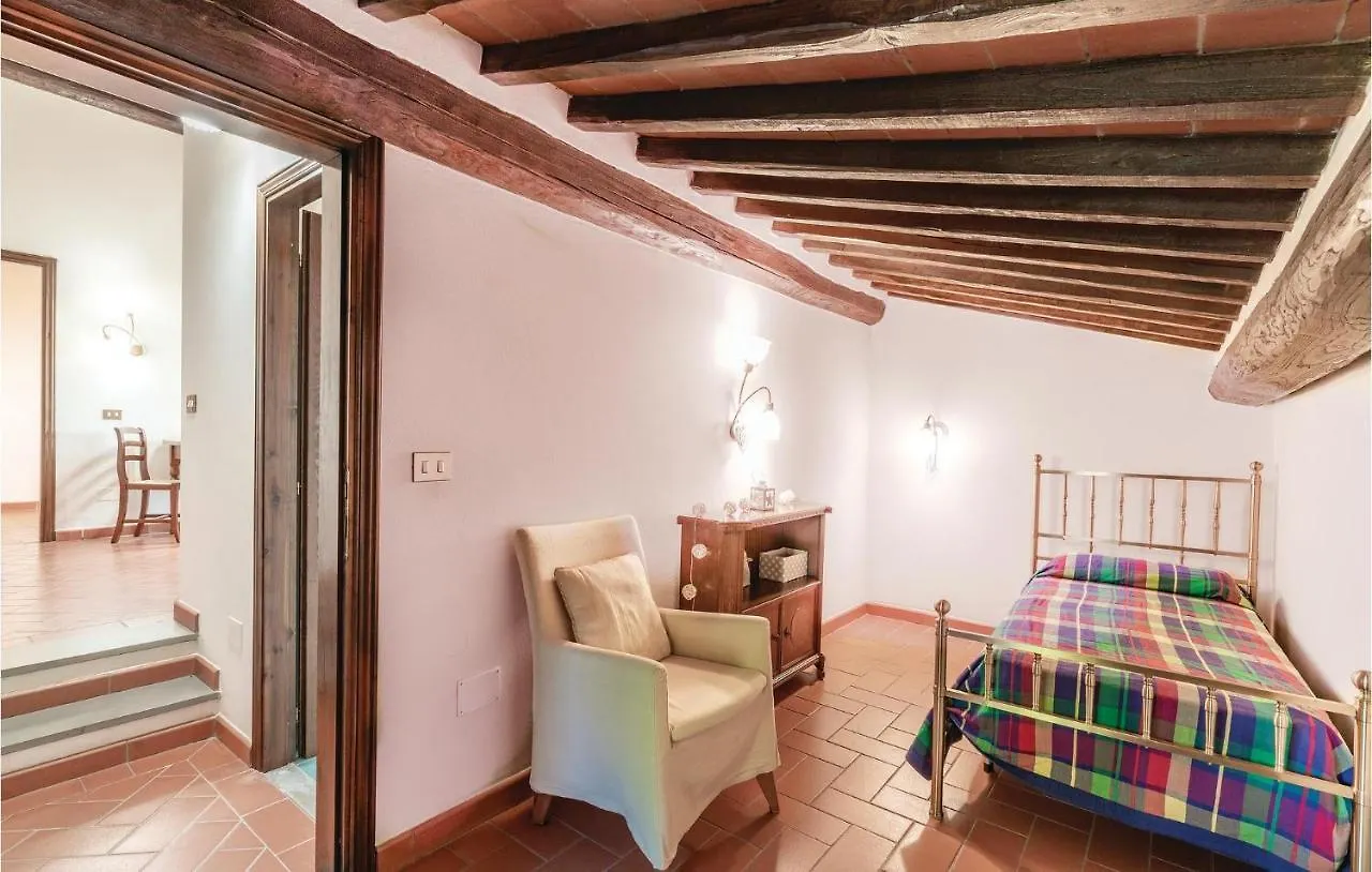 Apt,Piccolo San Giustino Valdarno 0*,